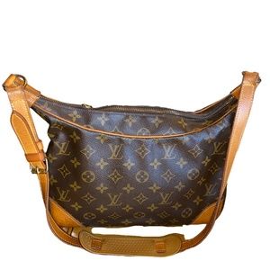 Authentic Louis Vuitton Boulogne 30 Canvas Handbag